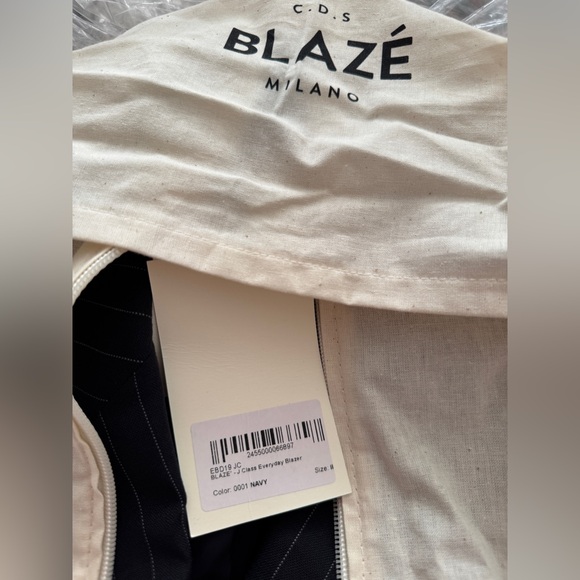 BLAZÉ MILANO J-Class Everyday Pinstripe Blazer - Picture 5 of 5